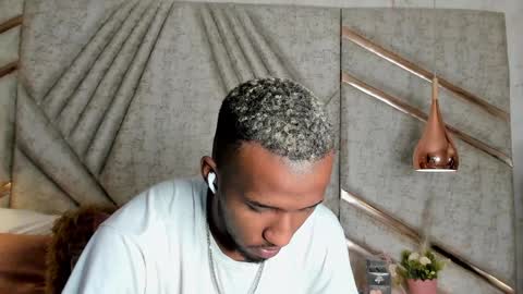 James  online show from December 20, 12:05 pm