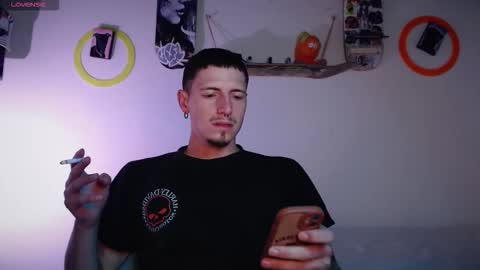 jamesss____ online show from November 1, 10:47 pm
