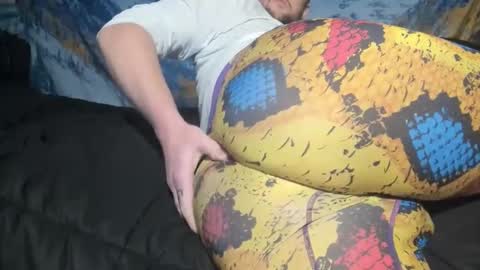 Snapshot of jamiejordan93 chatting on December 31, 3:23 am OF - Jamiejordans online show from December 31, 3:23 am