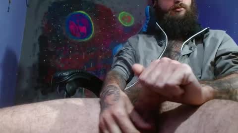 Snapshot of jammes_owen chatting on January 22, 1:11 pm Jammes. online show from January 22, 1:11 pm