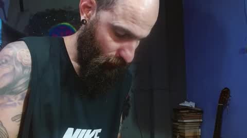 Snapshot of jammes_owen chatting on January 2, 7:29 pm Jammes. online show from January 2, 7:29 pm