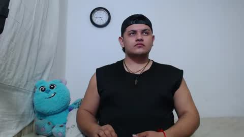 jason_boy_ online show from July 9, 6:50 am