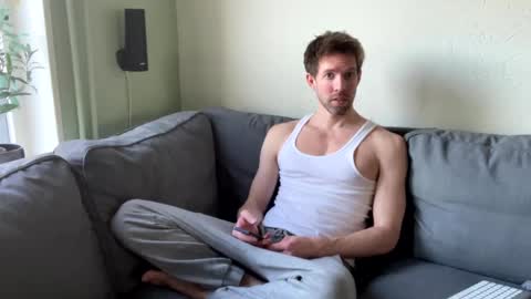 Snapshot of jasonberg29 chatting on February 21, 8:17 am Jason online show from February 21, 8:17 am
