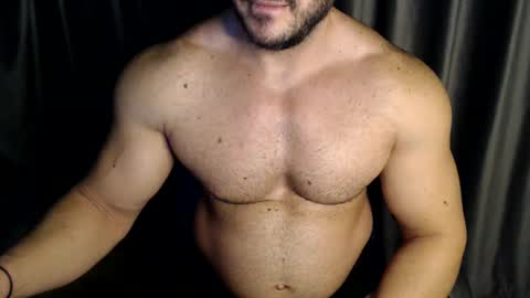 Snapshot of jasphermscl chatting on December 4, 9:24 pm JaspherMscl online show from December 4, 9:24 pm