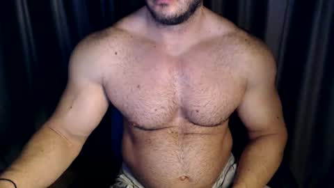 Snapshot of jasphermscl chatting on December 15, 2:52 am JaspherMscl online show from December 15, 2:52 am