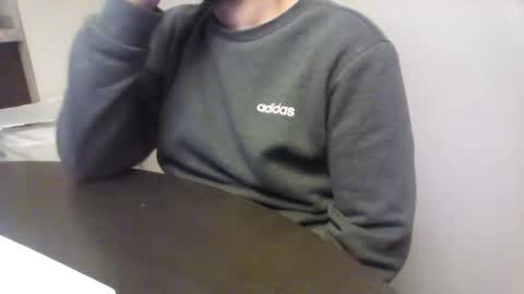 javi94valenciap online show from December 9, 6:30 pm