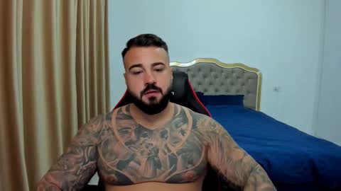 Snapshot of javicute4u chatting on October 6, 4:39 am Javi online show from October 6, 4:39 am