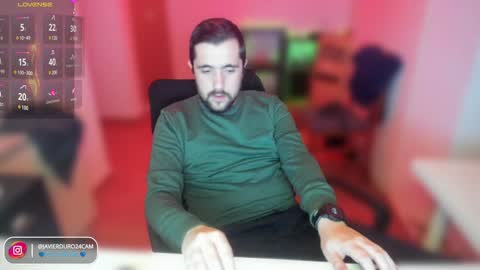 Snapshot of javierduro24 chatting on January 19, 4:14 pm javierduro24 online show from January 19, 4:14 pm