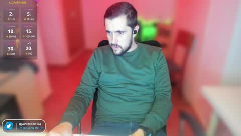 Snapshot of javierduro24 chatting on January 12, 4:40 pm javierduro24 online show from January 12, 4:40 pm