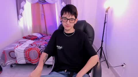 Jaxvance online show from May 30, 2:39 pm