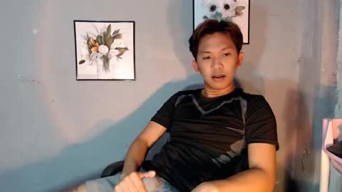 jay_xxx24 online show from April 24, 5:26 pm