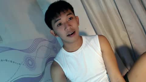 jay_xxx24 online show from July 2, 11:27 am
