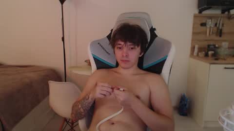 Jayce online show from September 18, 3:14 pm