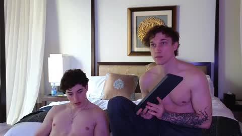 Snapshot of jaycex_69 chatting on February 13, 3:07 am THE HOUSE online show from February 13, 3:07 am