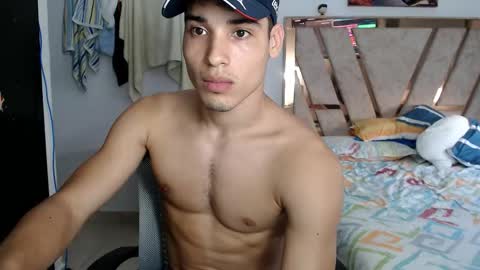 Lin online show from February 24, 10:43 pm