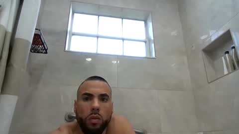 JcMax305 online show from March 9, 1:37 pm