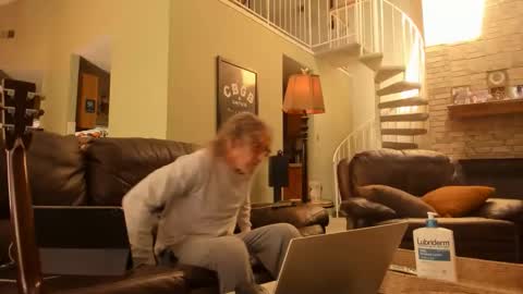 JDinEuless online show from October 31, 5:16 pm