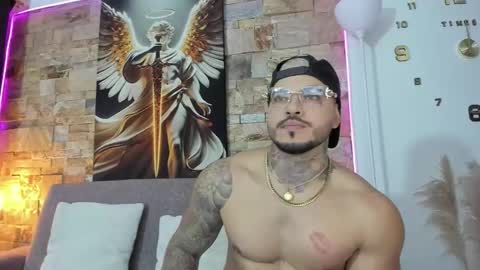 Jean  axelcrow       Modelo Independiente online show from February 10, 6:07 am