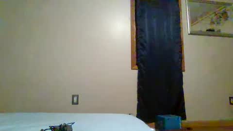 jearnold44 online show from January 28, 4:29 am