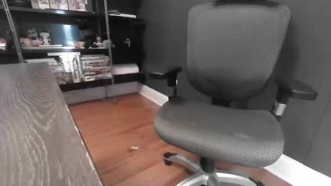 Snapshot of jedge4404 chatting on December 28, 1:51 pm jedge4404 online show from December 28, 1:51 pm