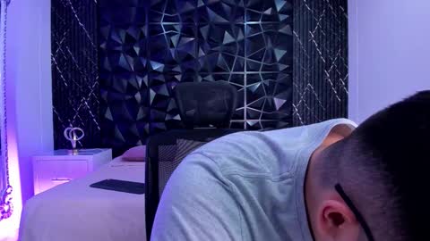 Jeff online show from November 10, 8:25 pm