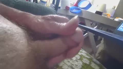 jerkinglikes online show from April 3, 2:25 pm