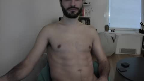Snapshot of jestersquid89 chatting on February 13, 7:35 am jestersquid89 online show from February 13, 7:35 am