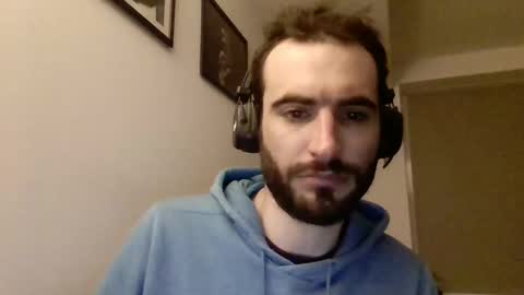 Snapshot of jestersquid89 chatting on March 6, 10:58 pm jestersquid89 online show from March 6, 10:58 pm