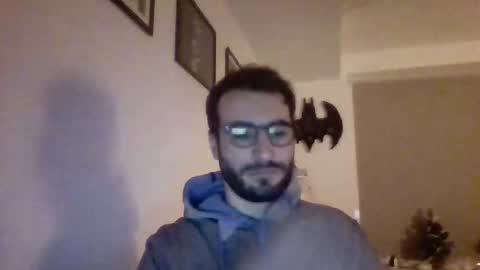 Snapshot of jestersquid89 chatting on December 17, 5:18 am jestersquid89 online show from December 17, 5:18 am