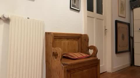 me online show from December 1, 2:14 am