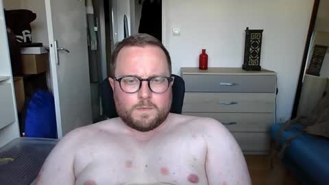 jeuneloup92 online show from May 26, 4:36 pm