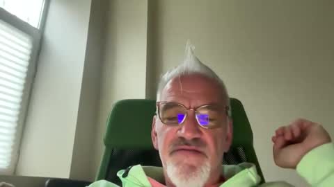 Snapshot of jewlronny chatting on September 29, 12:35 pm jewlronny online show from September 29, 12:35 pm