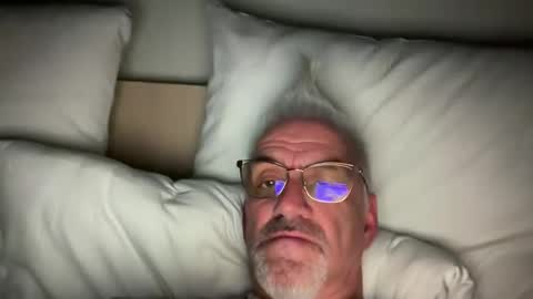 Snapshot of jewlronny chatting on December 7, 11:56 pm jewlronny online show from December 7, 11:56 pm