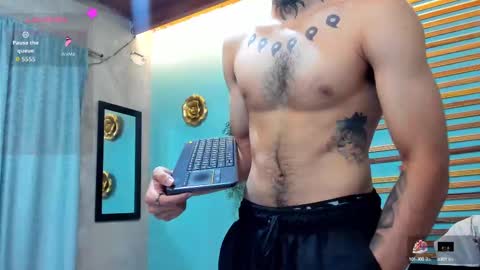 Snapshot of jharol_cardona chatting on September 17, 1:39 am Jharol online show from September 17, 1:39 am
