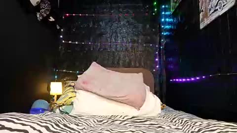 Snapshot of jherry26 chatting on September 9, 2:05 pm jherry26 online show from September 9, 2:05 pm