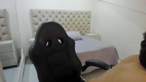 jhoanleandro online show from November 24, 5:30 am