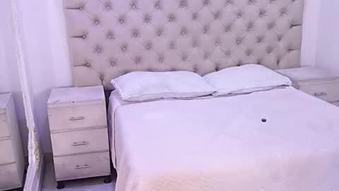 jhoanleandro online show from March 9, 6:29 am