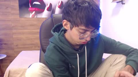 Snapshot of jhoellx chatting on February 22, 1:01 pm Jhoel online show from February 22, 1:01 pm