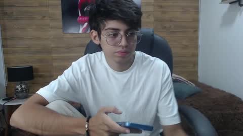 Snapshot of jhoellx chatting on March 5, 1:06 pm Jhoel online show from March 5, 1:06 pm