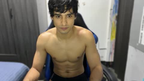 jhon online show from December 18, 10:00 am