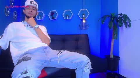 Snapshot of jhon_malo chatting on October 19, 5:34 am jhon_malo online show from October 19, 5:34 am