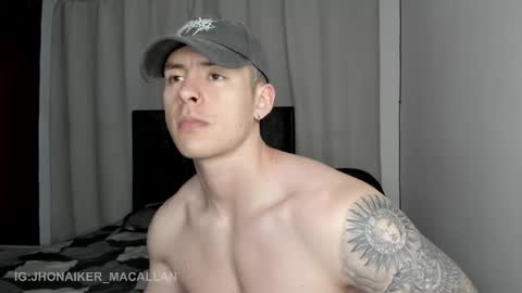 Jhonaiker online show from March 10, 10:49 pm