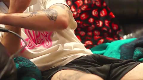 jhonnygoldendick online show from September 19, 8:04 am