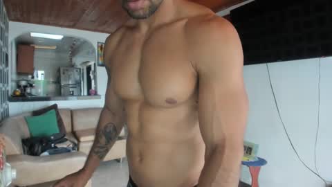 Snapshot of jhonnyxxfitnexx chatting on March 5, 7:50 pm jh online show from March 5, 7:50 pm