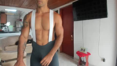 Snapshot of jhonnyxxfitnexx chatting on September 20, 3:12 pm jh online show from September 20, 3:12 pm