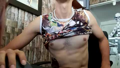 Snapshot of jhosuamoore chatting on October 18, 2:22 pm Jhosuamoore online show from October 18, 2:22 pm
