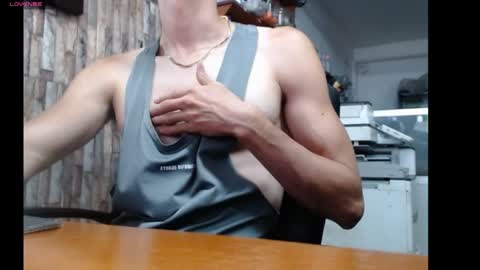 jhosuamoore2 online show from April 5, 1:29 pm