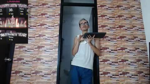 jhosuamoore2 online show from November 4, 12:39 pm