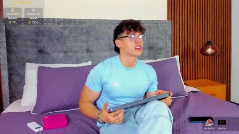 jhoumod_21 online show from November 4, 3:51 am