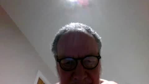 Snapshot of jimmybenido chatting on January 4, 5:16 pm Jim Redgewell online show from January 4, 5:16 pm